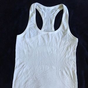 SWIFLY 4 lululemon tank